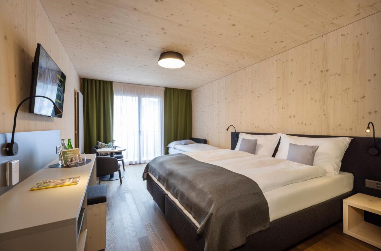 Jufa Hotel Савоньин Экстерьер фото